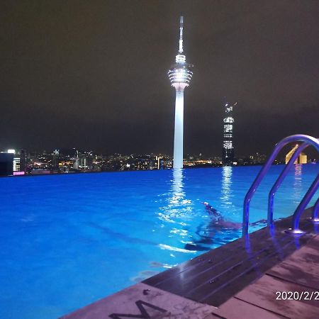 Home Style At Platinum Suites Klcc Twin Towers Kuala Lumpur Extérieur photo